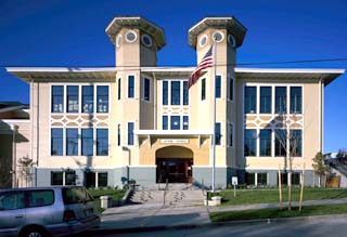 John Stanford International School, Latona campus