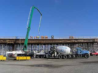  elevated light-rail track 